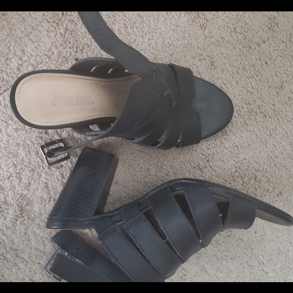 Black Sandals size 8